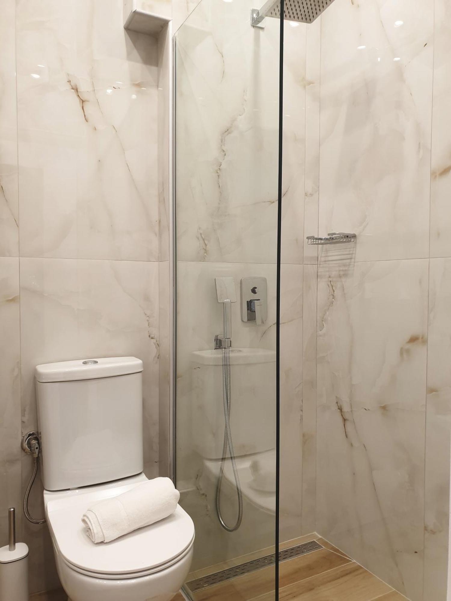 Eantos Studios And Suites Peraía 客房 照片